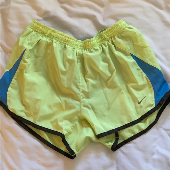 Nike dri-fit shorts - Picture 1 of 1